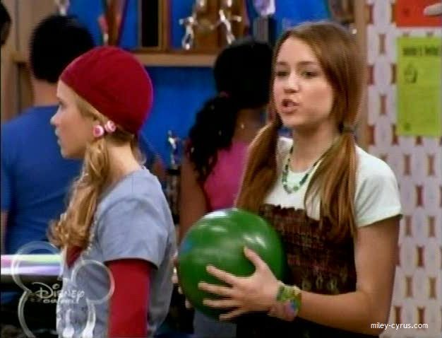 miley-cyrus_dot_com-hannahmontana-s1ep18caps2695