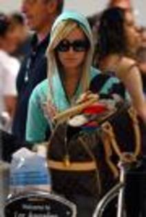 DKKLOGNZWVCSCSFJGSS - ashley tisdale