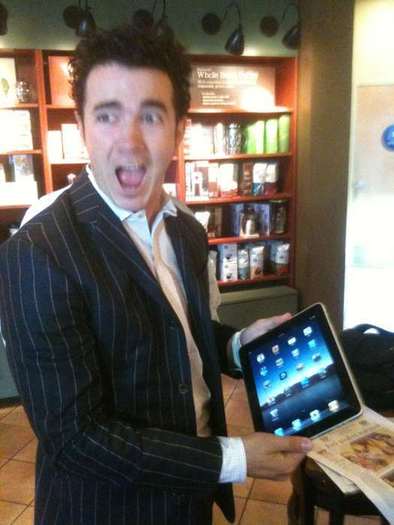 Kevin-Jonas-iPad