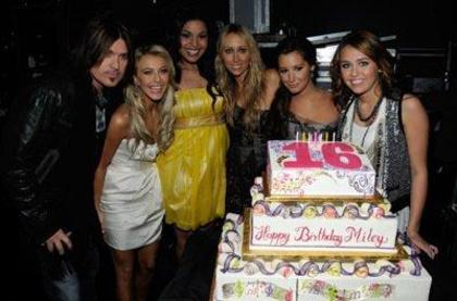 Ashley-Tisdale-1229340242 - Ashley Tisdale biografie