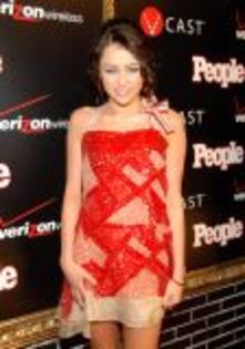 miley-cyrus_11 - album pentru  lovemiley1