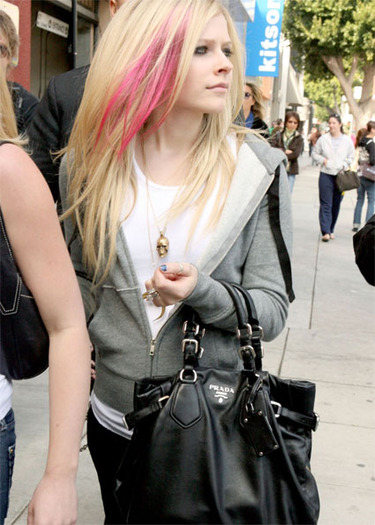 avril-lavigne-1 - Avril Lavigne