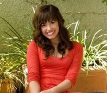 12234184_XPRTTYSIB[1] - revista disney channel nr 3