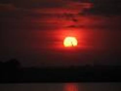 apusul soarelui - luna si soarele