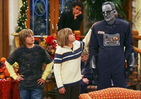 The_Suite_Life_of_Zack_and_Cody_1263823976_1_2005 - Zack si Cody