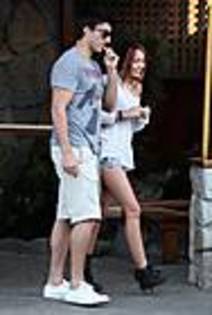 Miley-Cyrus_COM_TeruSushiStudyCityCalifornia_28March2010_23 - album pentru Inga