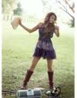 O8CARBRRWHCASLO2EXCAMKQT4DCAQZT0FRCAP10G5GCA1R3TYACAB2389ICA5NARKOCAVLWTW9CA4TVGP6CAH317DVCAQLVYLQCA - Miley Cyrus