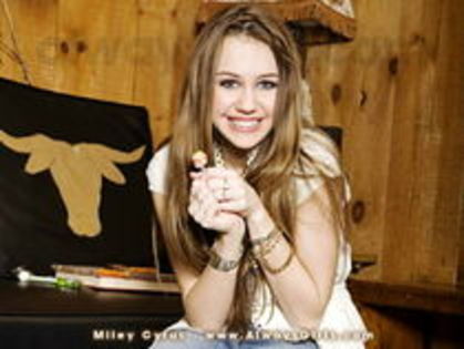 BZGOPGSJYNHMCFQCHQN - Miley Cyrus and Hannah Montana Wallpapers