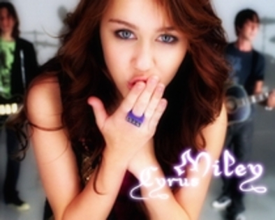 NASYALTZMTZMTYXQNHK - Miley Cyrus and Hannah Montana Wallpapers