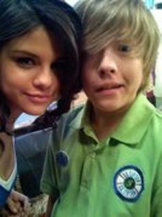 11883470_OXVKSGIJS - poze rare cu Selena Gomez