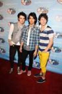 images[8] - Jonas brothers