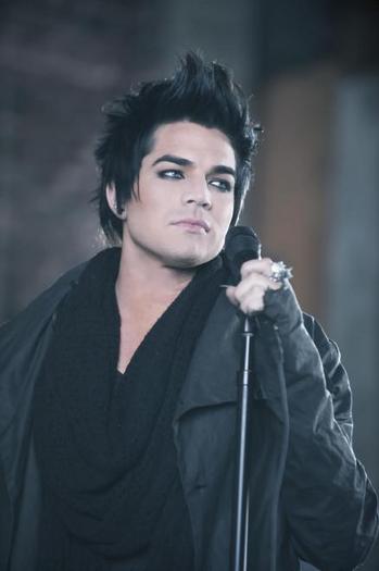 wwfm7 - Adam Lambert