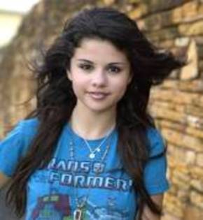 34 - Club Selena Gomez