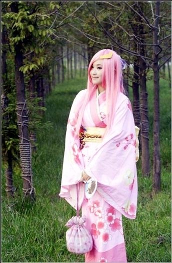 64f34cc572bc8ad7695e39681602195b1225007765_full[1] - Anime cosplay