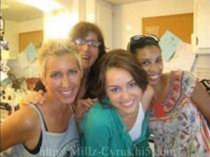 11242867_JNWPUJFWZ - anboom pt mileysuperfan1