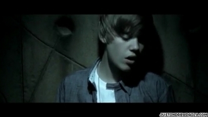 normal_video%283%29_mp4_000011970 - 0_0 Justin Bieber - Never Let You Go 0_0