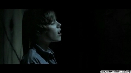 normal_video%283%29_mp4_000015056 - 0_0 Justin Bieber - Never Let You Go 0_0