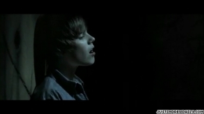 normal_video%283%29_mp4_000015098 - 0_0 Justin Bieber - Never Let You Go 0_0