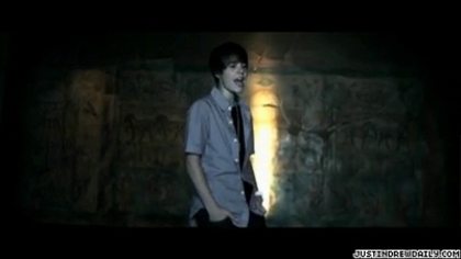 normal_video%283%29_mp4_000020854 - 0_0 Justin Bieber - Never Let You Go 0_0