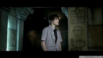 normal_video%283%29_mp4_000029154 - 0_0 Justin Bieber - Never Let You Go 0_0