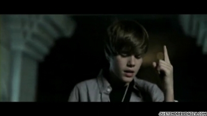 normal_video%283%29_mp4_000033867 - 0_0 Justin Bieber - Never Let You Go 0_0