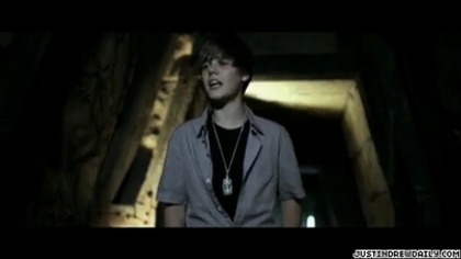 normal_video%283%29_mp4_000053845 - 0_0 Justin Bieber - Never Let You Go 0_0