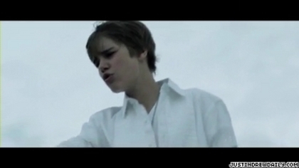 normal_video%283%29_mp4_000159909 - 0_0 Justin Bieber - Never Let You Go 0_0