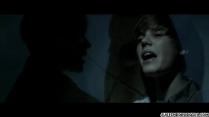 normal_video%283%29_mp4_000165874 - 0_0 Justin Bieber - Never Let You Go 0_0