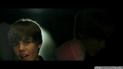 normal_video%283%29_mp4_000175925 - 0_0 Justin Bieber - Never Let You Go 0_0