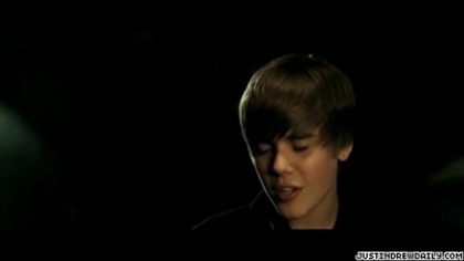 normal_video%283%29_mp4_000184309 - 0_0 Justin Bieber - Never Let You Go 0_0