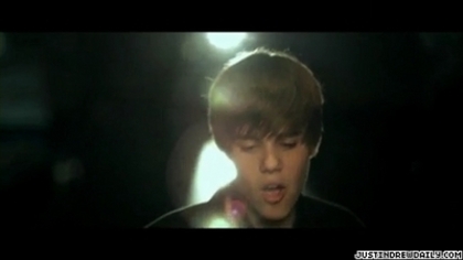 normal_video%283%29_mp4_000186853 - 0_0 Justin Bieber - Never Let You Go 0_0