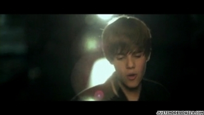 normal_video%283%29_mp4_000187020 - 0_0 Justin Bieber - Never Let You Go 0_0
