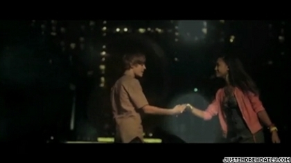 normal_video%283%29_mp4_000188771 - 0_0 Justin Bieber - Never Let You Go 0_0