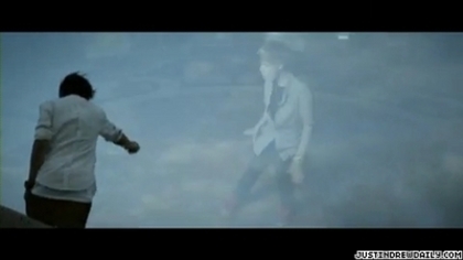 normal_video%283%29_mp4_000256673 - 0_0 Justin Bieber - Never Let You Go 0_0