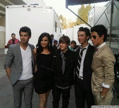 =^.^= Justin & Jonas & Demi =^.^=