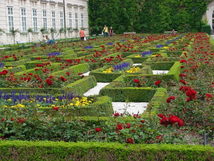 Mirabellgarten (2009, June 29); Salzburg, Austria.
