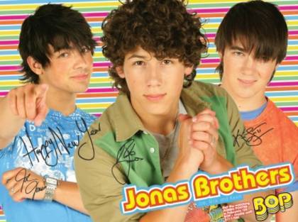 DUOWEUVFEWXSSCGIMAW - Jonas Brothers