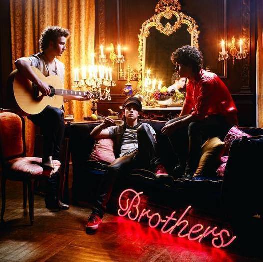VTPTDCCSWEJJQYJQHMB - Jonas Brothers