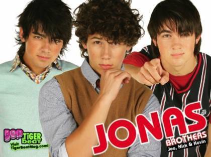 XQUETUQNEYBCWLPOLWS - Jonas Brothers