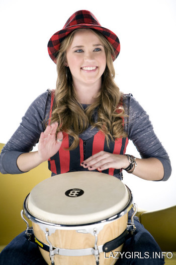 emily_osment_the_hero_in_me_music_video_promos_Xor1rBa.sized