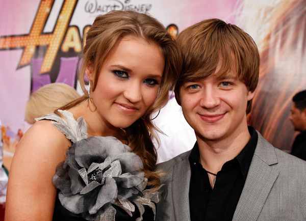 11ugi21 - Emily Osment