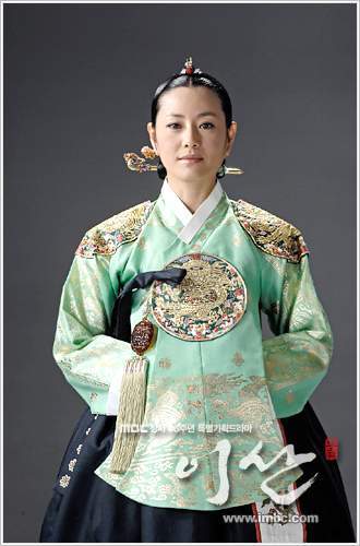 Doamna Hye Kyeong; Doamna Hye Kyeong (mama lui Yi San )
