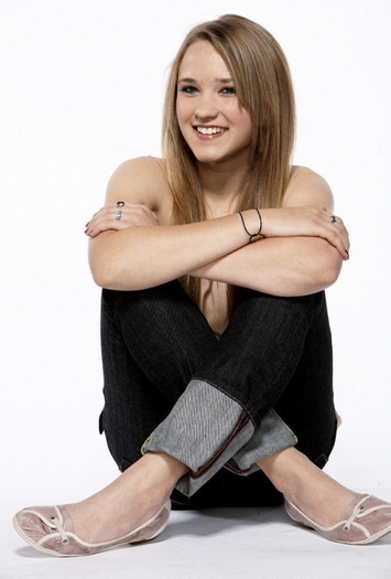 2mfww9w - Emily Osment