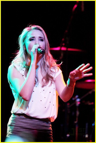2s5xsme - Emily Osment