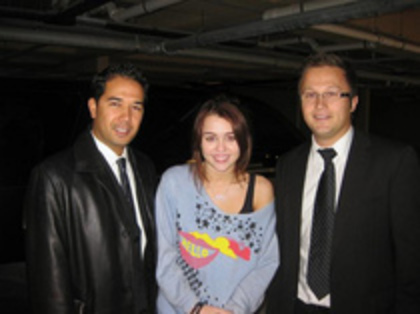 11242871_WSBKUZWNL - 0-poze rare miley selena ashley si demi-0