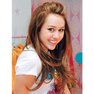 DTWJGFGVSPADECLPTUB - 0-poze rare miley selena ashley si demi-0