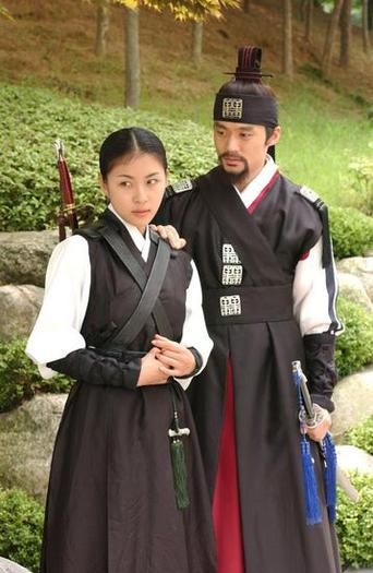 Hwangbo and Chae Ock - Cronicile frumoasei luptatoare