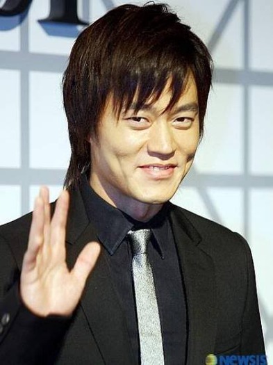 Lee Seo Jin alias Hwang Bo Yoon - Cronicile frumoasei luptatoare