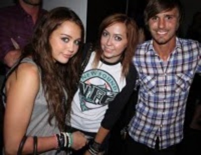 miley cu sister and fteri