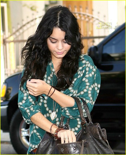 2e3n1hf - Vanessa Hudgens